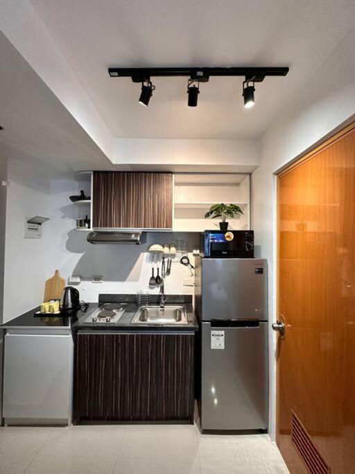 Apartment Living,the Persimmon 2-4pax
