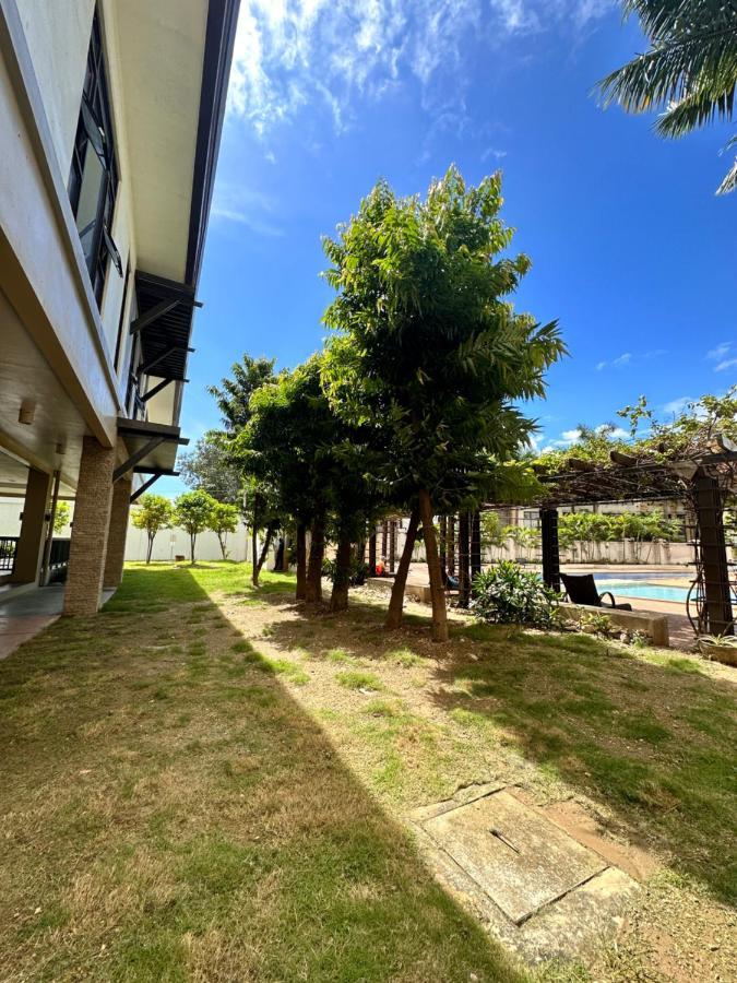 Apartment Living,the Persimmon 2-4pax Cebu