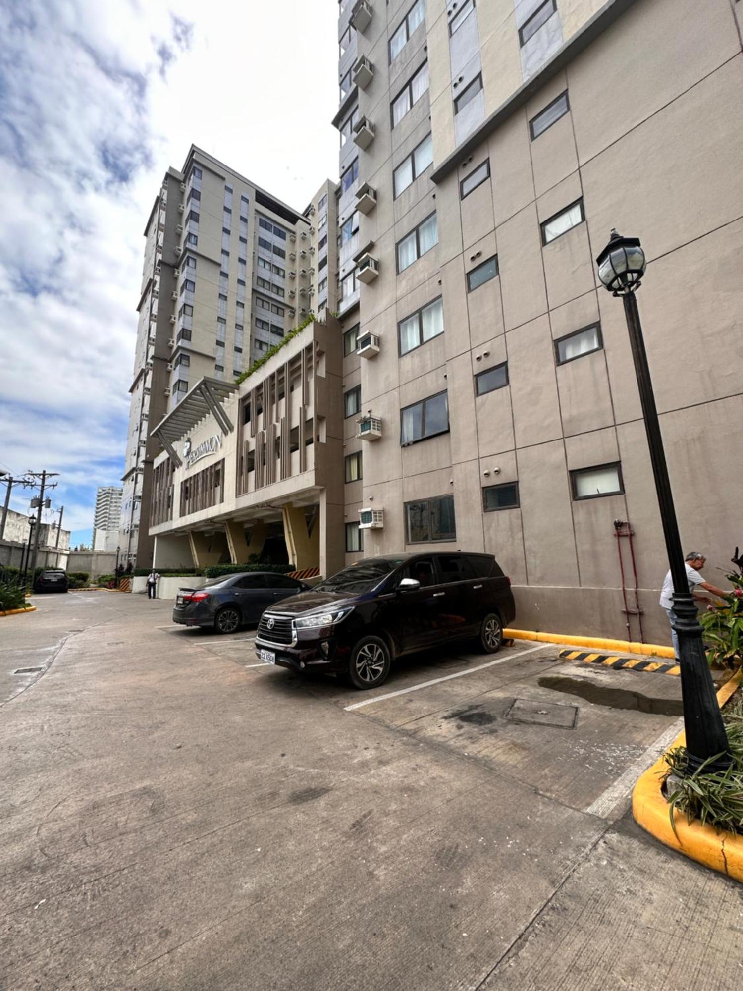 Living,the Persimmon 2-4pax Apartment *